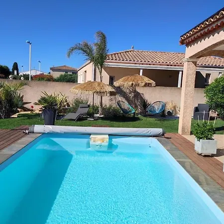 Carline Villa *