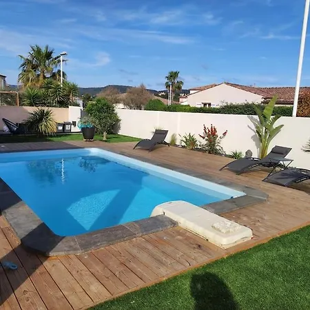Carline Villa